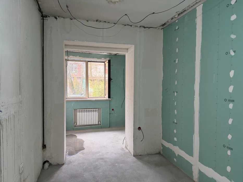 Срочная продажа на Нукусской — 1 этаж с потенциалом под офис! + подвал