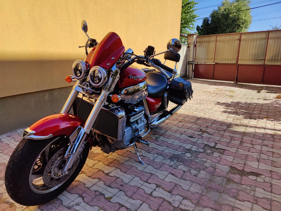 Triumph Rocket 3.    VÂND / SCHIMB( auto/moto/ATV)