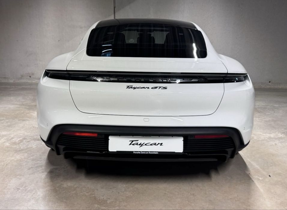 Porsche Taycan GTS