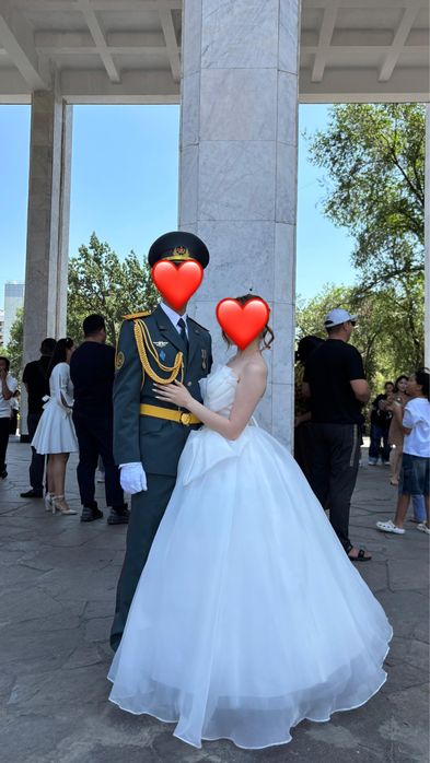 Белое , свадебное платье на прокат