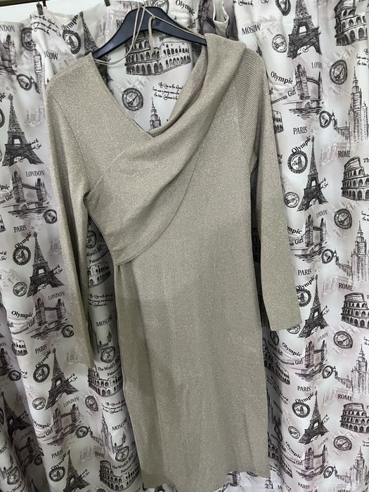 Rochie aurie Orsay nepurtata
