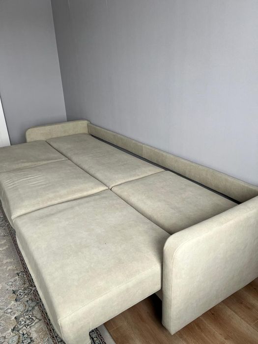 Продам диван в хорошем состоянии