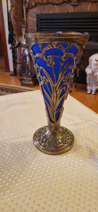 Продам вазу,вазу