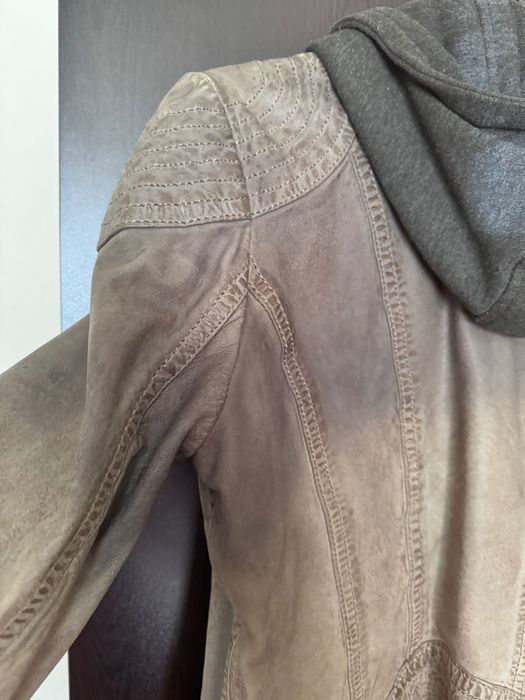 Дамско кожено яке