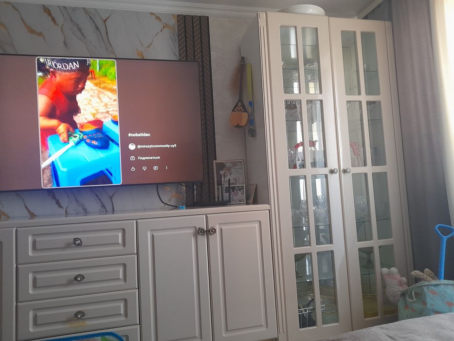 Срочно продам гарнитур