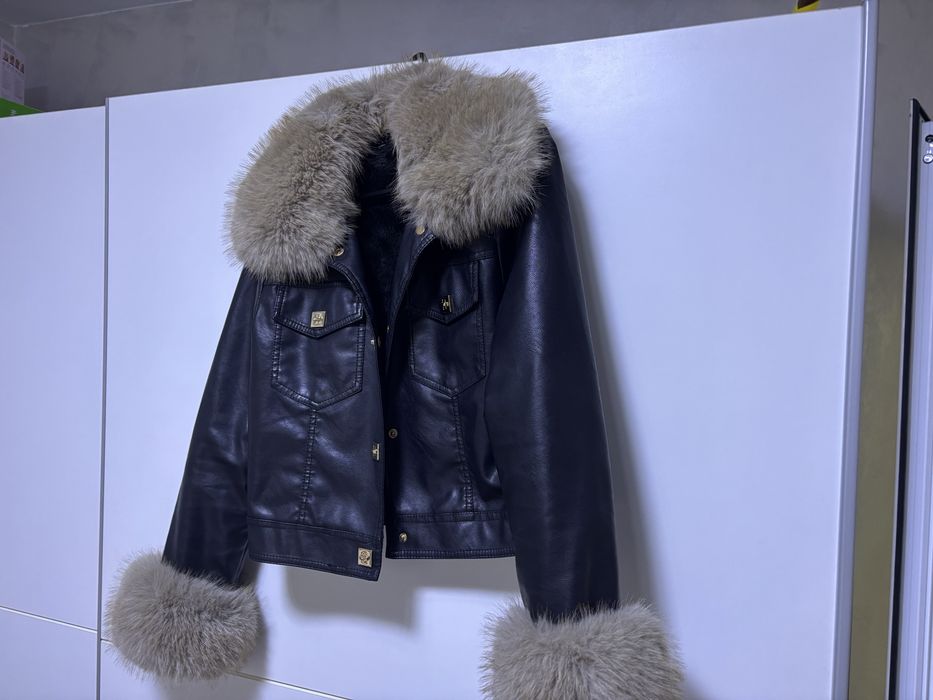 Яке естествена кожа AMIA размер s