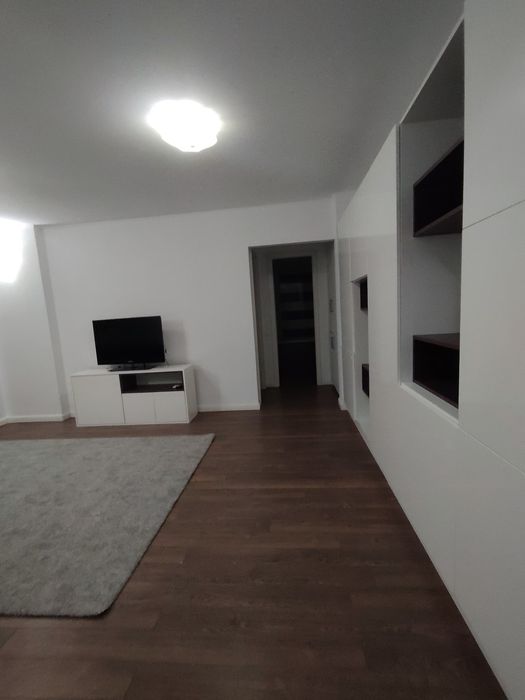 Apartament două camere, zona Unirii, de închiriat!