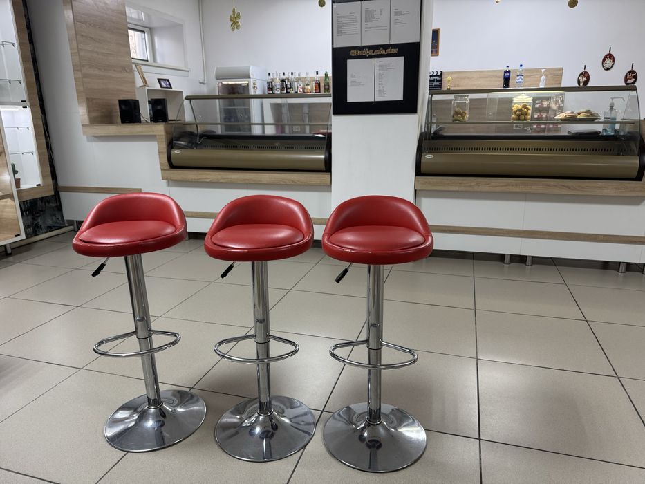 Продам барные стулья