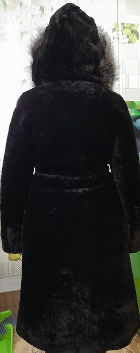 Продам мутоновую шубу