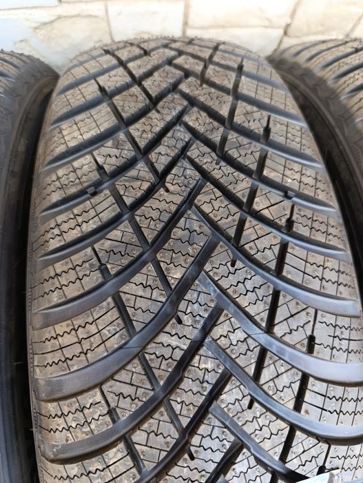 Нови гуми Hankook 205/65/16 Winter Icept RS3