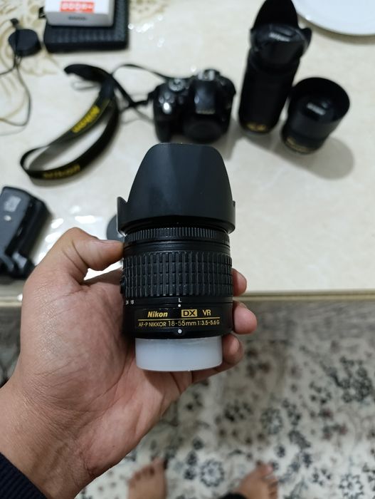 Nikon d3300 komplekt sotiladi