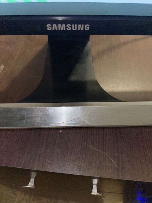 28" 4K Ultra HD монитор Samsung