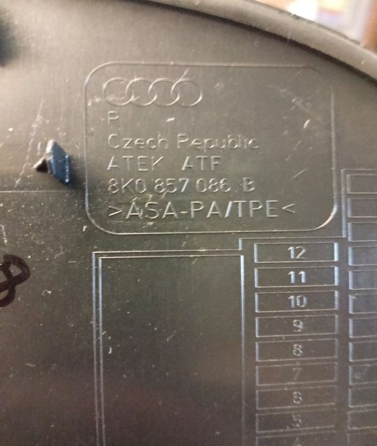 Capac plansa bord dreapta 8K0857086B Audi A5 8T (facelift)