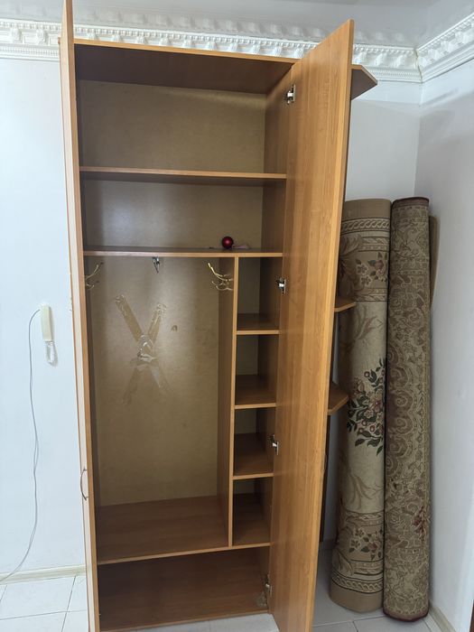 Отдам шкаф за 2.000