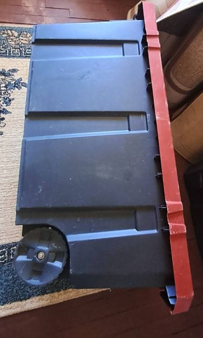 Cutie scule, depozitare, pentru portbagaj, bena, camioneta, Cargo Case
interior 120 x 500 x500
Usor negociabil