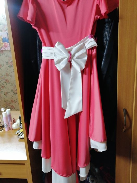 Продам детское нарядное платье