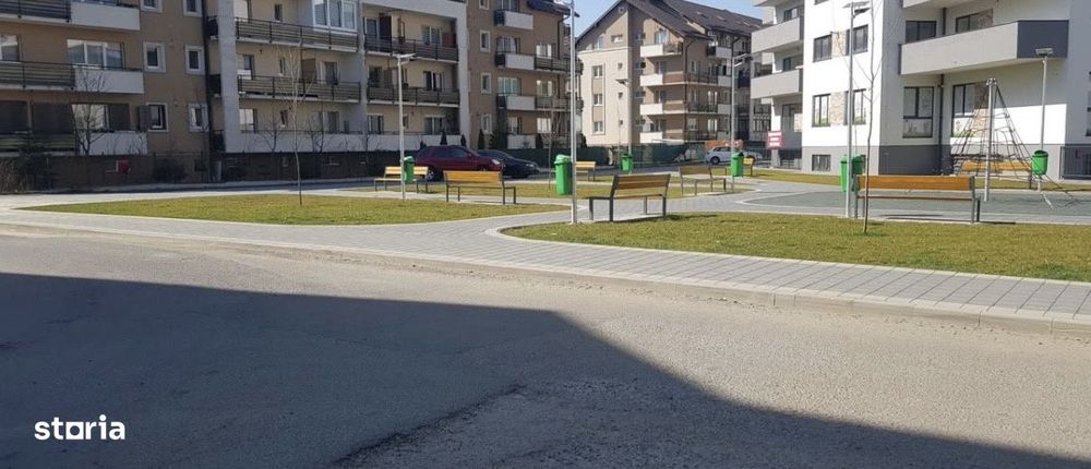 Aparatment cu 3,etaj intermediar zona Eroilor