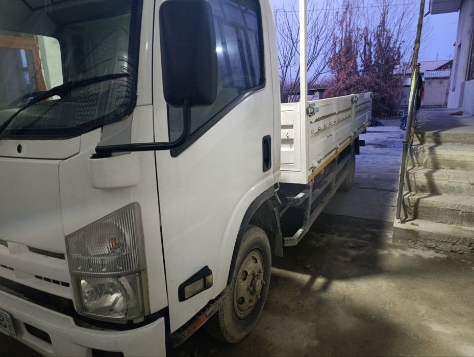 Isuzu ishga tayyor moshin