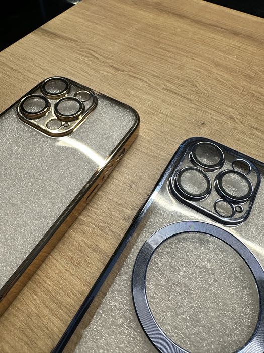 2 Huse Iphone 14 noi