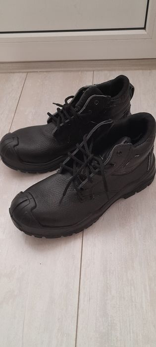 Продам Ботинки мужские