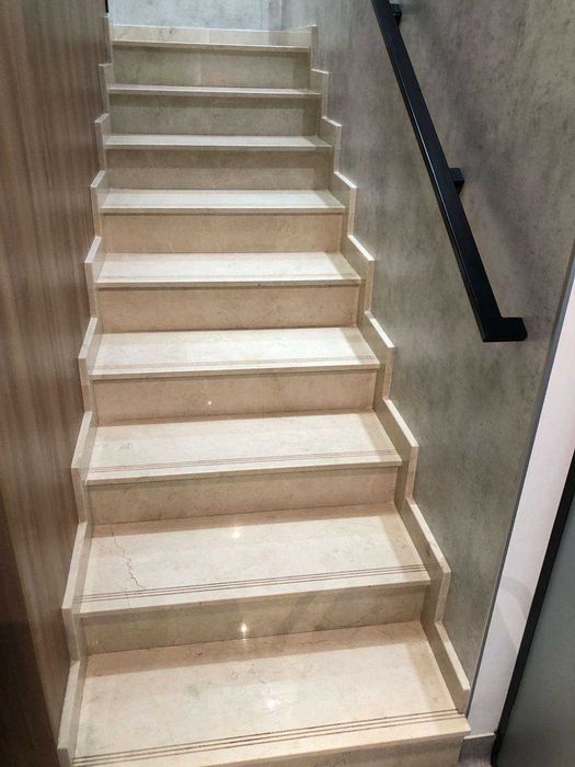 Debitam - Trepte, Glafuri și Blaturi din Marmură, Granit și Quart