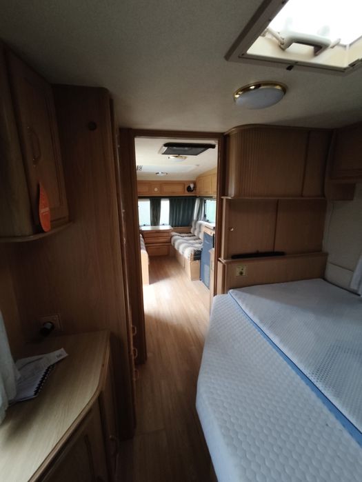 Продавам каравана Lunar Lexon двуосна, 2007 г напълно оборудвана,