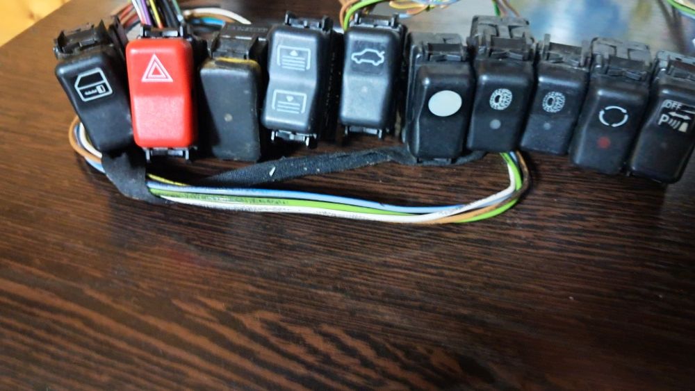 Mers.w124 Ешка Зап салона.