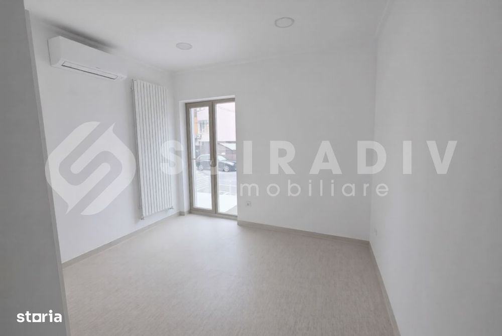 Spatiu comercial, vad stradal, parcari- pretabil pentru cabinete/birou