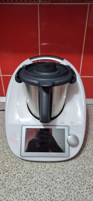 Vând Thermomix Tm6