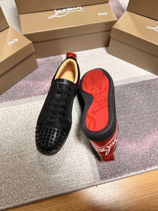 Christian Louboutin обувки