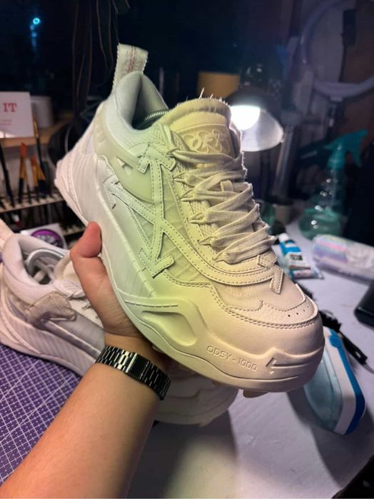 Vand off white odsy 1000