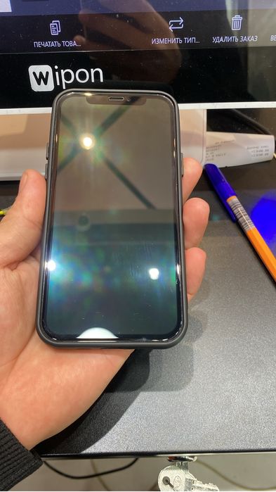 Продам iPhone 11 pro