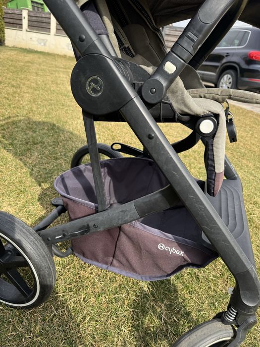 Cybex Balios S Lux 2 in 1 reversibil + cadou sac pentru carucior lana
