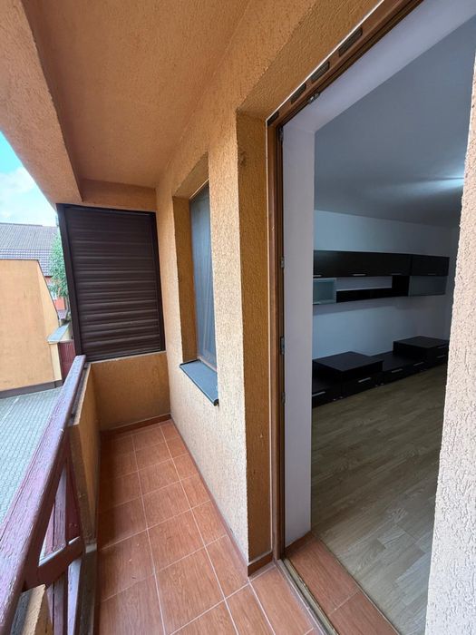 Inchiriez Ap. cu o camera decomandat