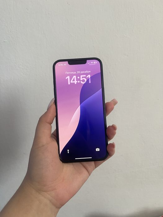 Айфон 13 128гб идеал