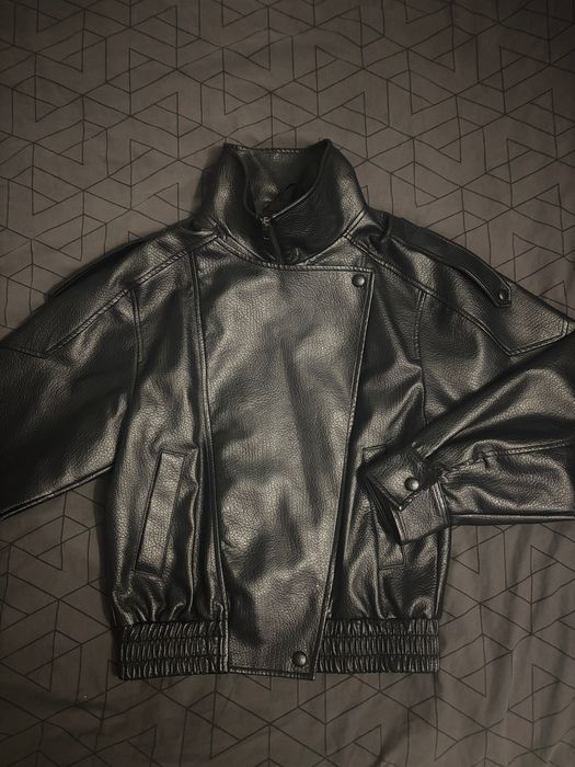 Кожено яке Stradivarius