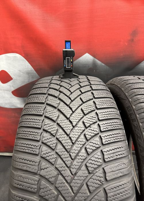 235 55 17, Зимни гуми, Bridgestone BlizzakLM005, 2 броя