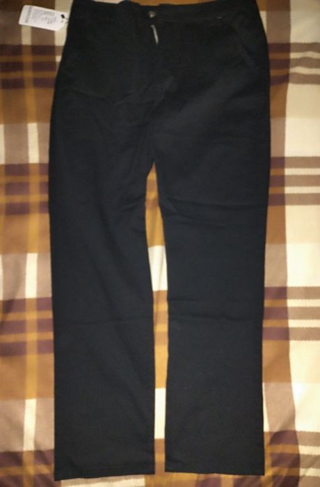 Джинсы новые 32 размер