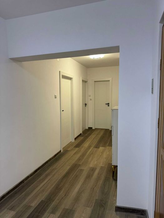 Apartament 3 camere de închiriat – Calea Romanului, Piatra Neamț | 96 mp | Prima închiriere