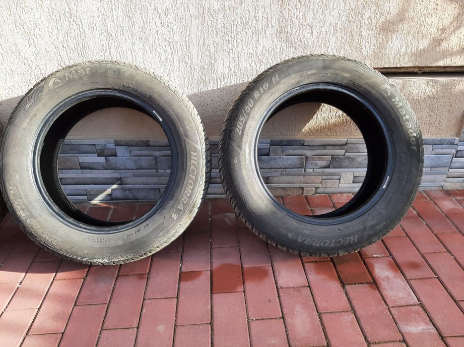 Anvelope Vară în Stare Foarte Bună