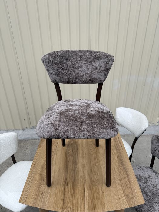 Stol stul.  Стол стулья