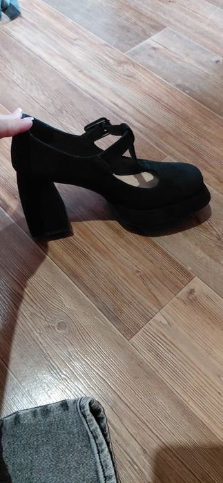 Продам туфли 39 размер