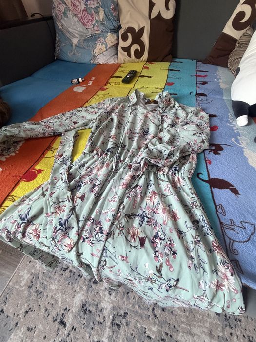 Платья летние в отличном состояние