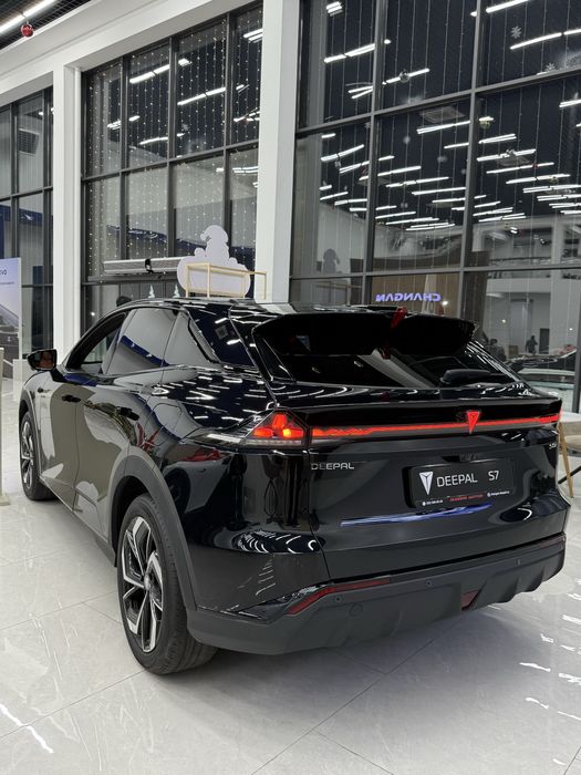 Ko'p chilik xoxlagan qora salondagi Deepal S07 2025