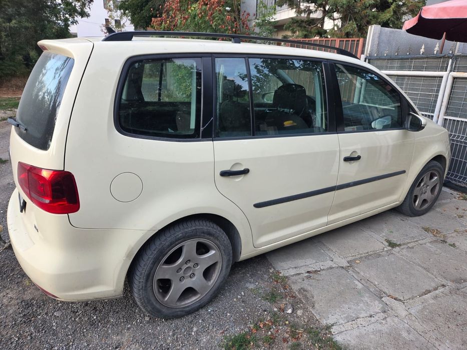 vw touran 2014 1.6 TDI