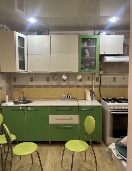 Кухонный гарнитур глянцевый