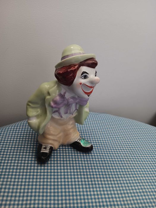 Bibelou din portelan Clovn, Romanesc, Fabricat in comunism la Cluj