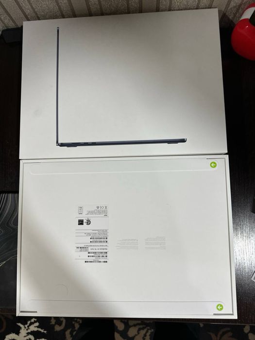 Macbook Air M2 15’’ 16gb/1 tb midnight срочно