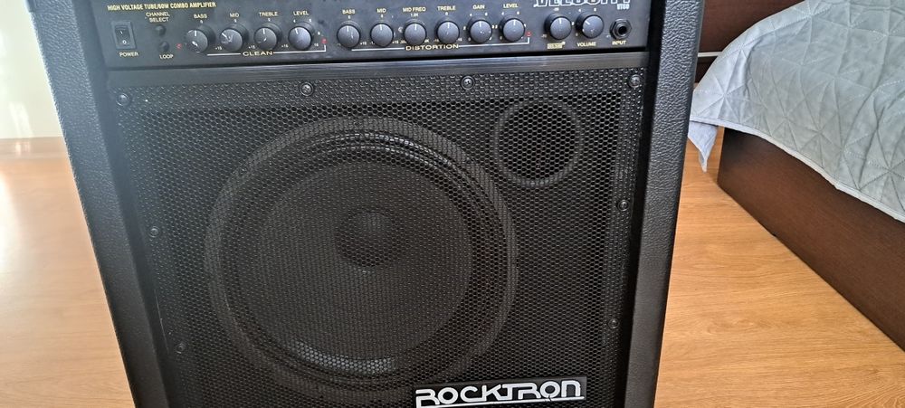 Rocktron VT60 1X12 китарен комбо усилвател (лампово)