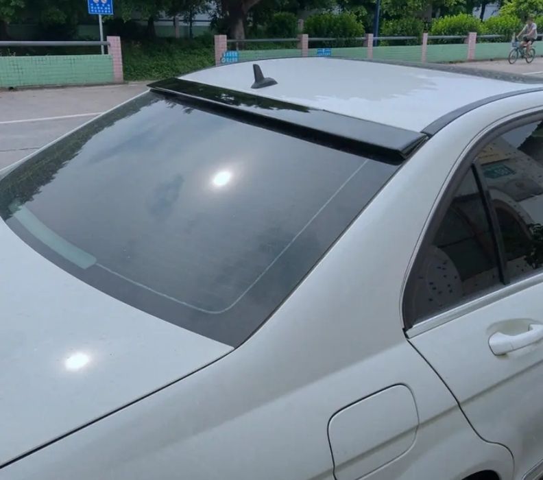 Eleron luneta spoiler codita lip sport tuning Mercedes C class W204